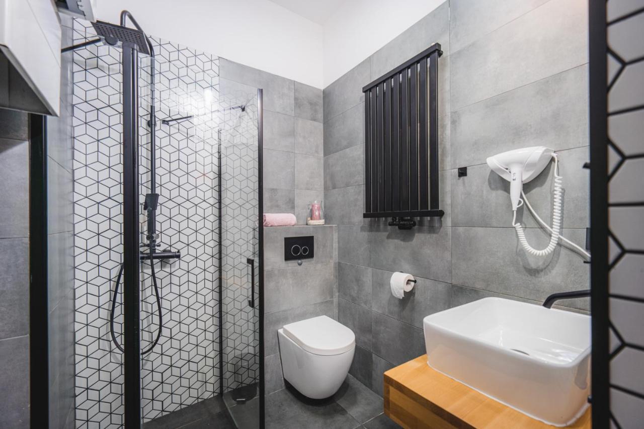 Modern Toruń 4 *